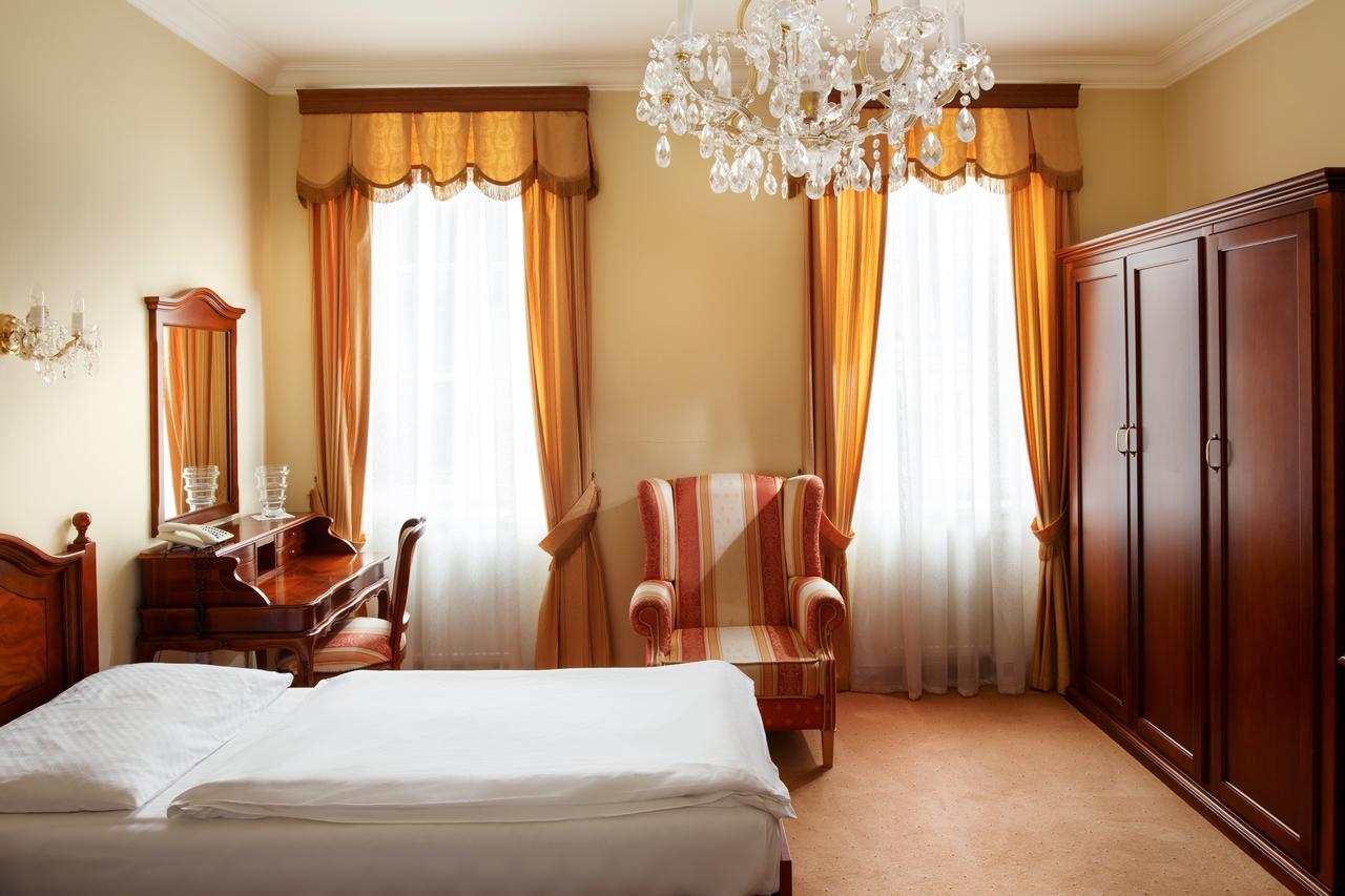 Lazensky Hotel Moskevsky Dvur Karlovy Vary Bagian luar foto