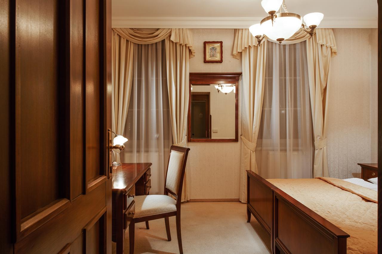 Lazensky Hotel Moskevsky Dvur Karlovy Vary Bagian luar foto