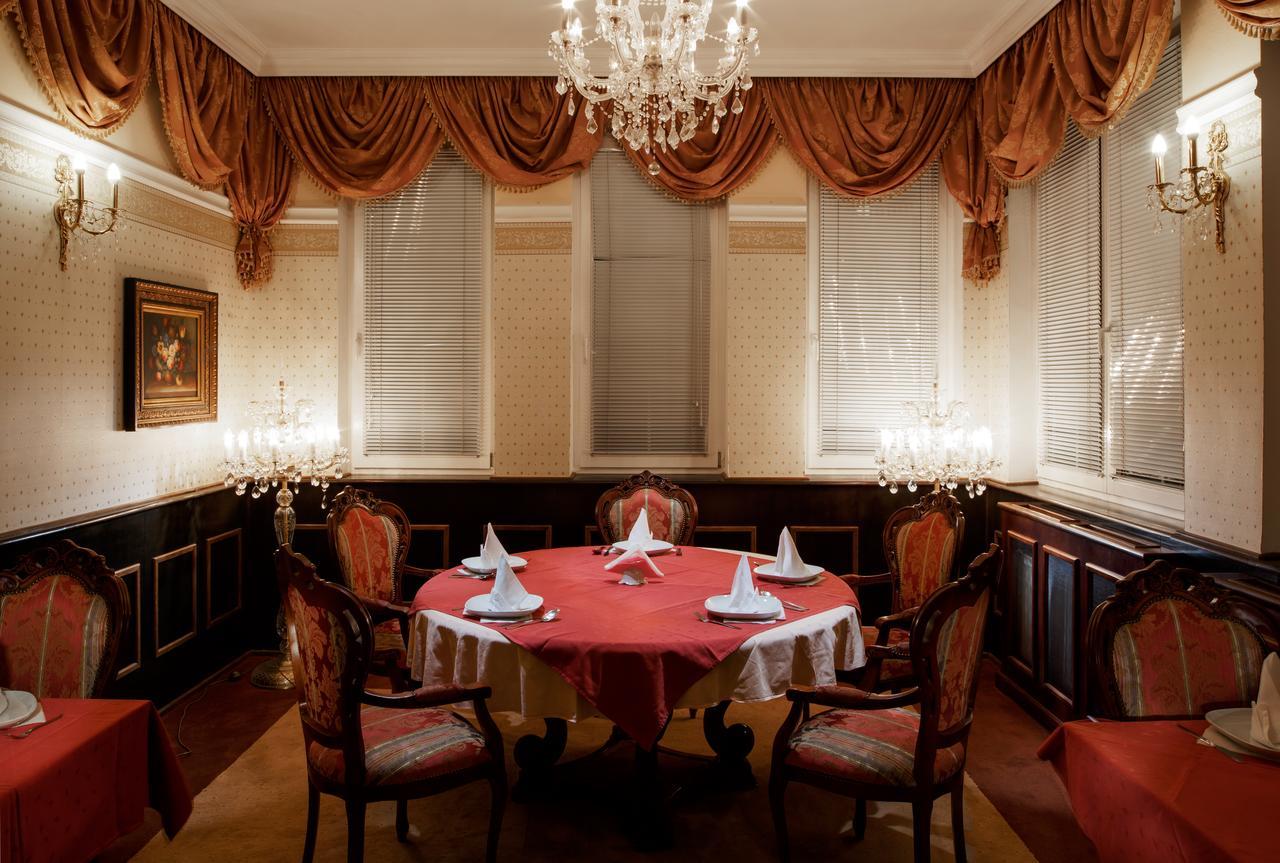 Lazensky Hotel Moskevsky Dvur Karlovy Vary Bagian luar foto