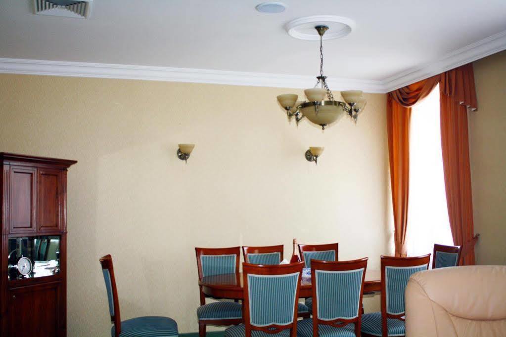 Lazensky Hotel Moskevsky Dvur Karlovy Vary Bagian luar foto