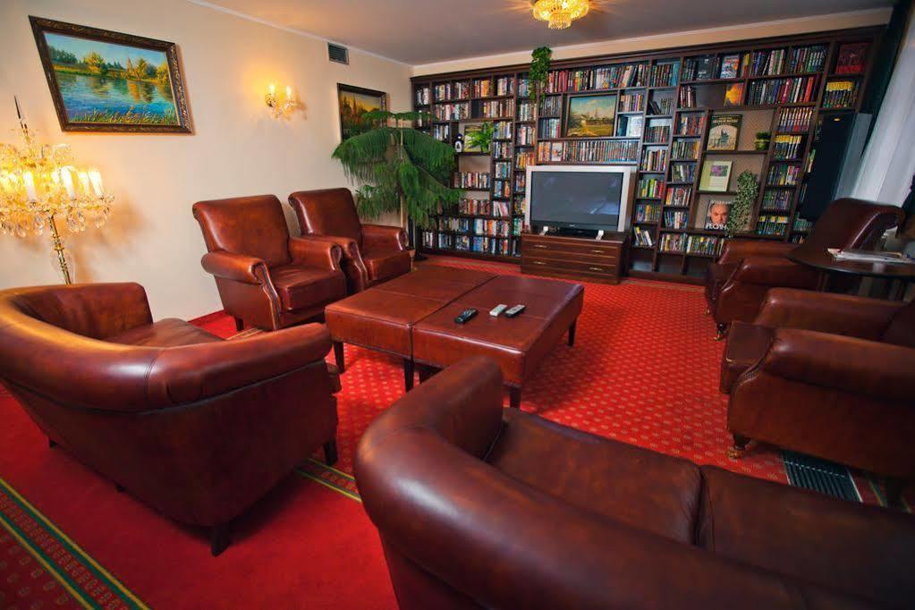 Lazensky Hotel Moskevsky Dvur Karlovy Vary Bagian luar foto