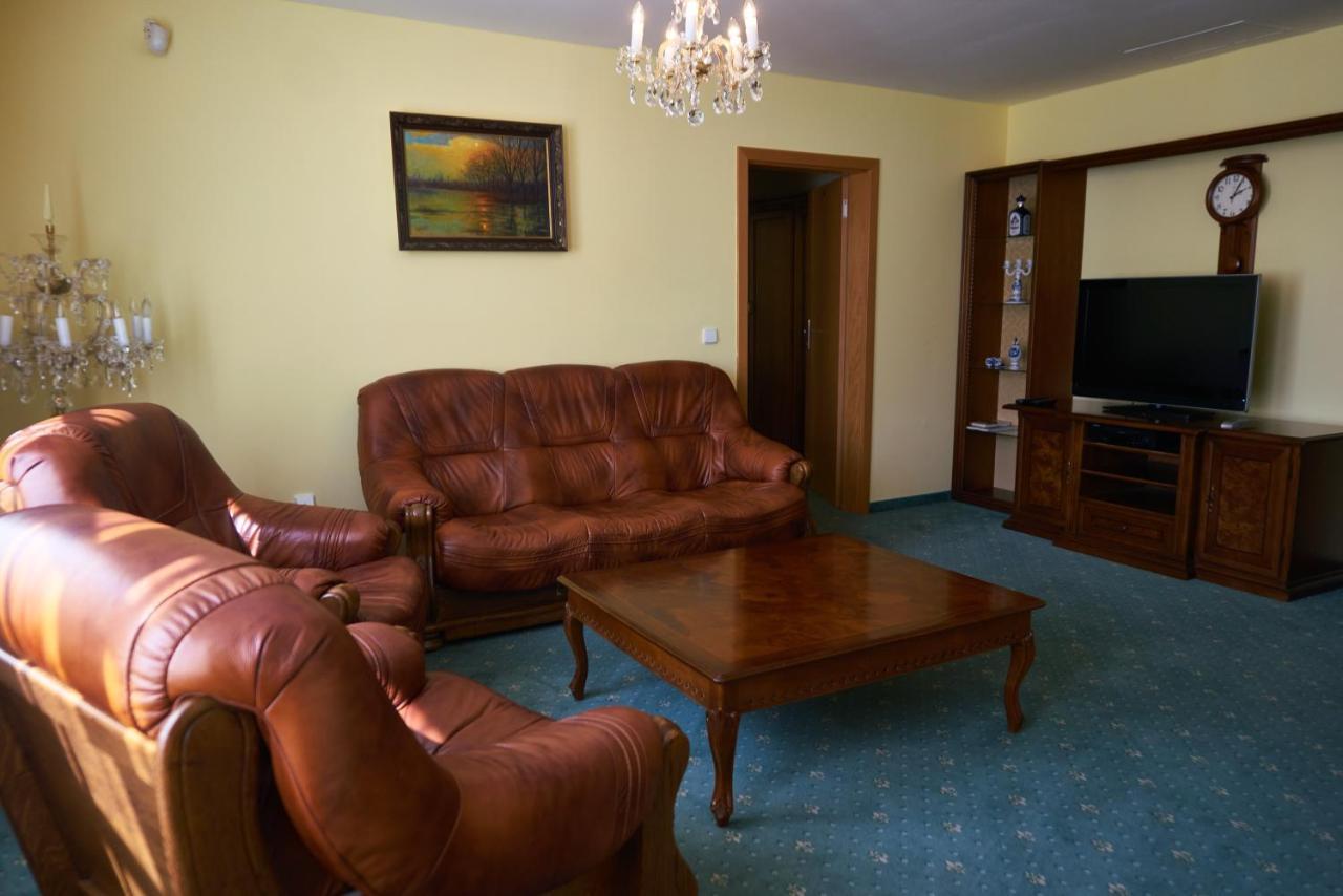 Lazensky Hotel Moskevsky Dvur Karlovy Vary Bagian luar foto